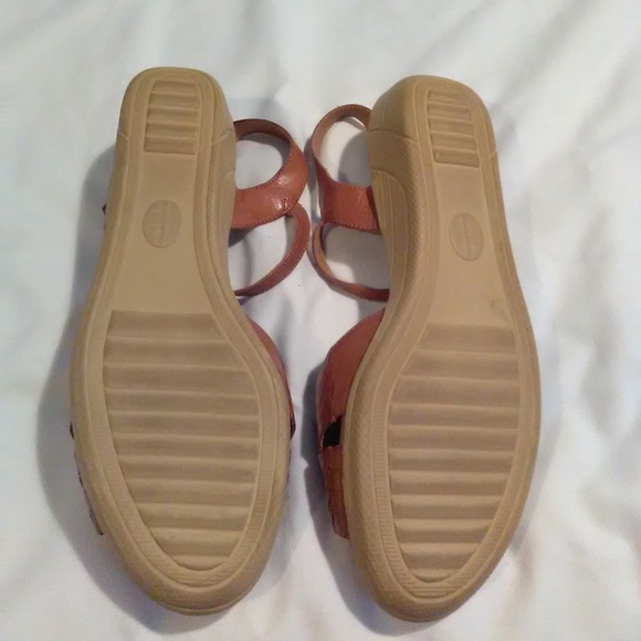 COBIE CUDDLERS LEATHER SANDLES 10W - Picture 4 of 5